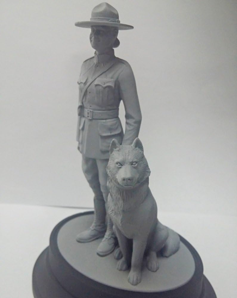 ICM 1:16 - RCMP Female Officer with Dog