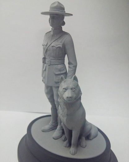 ICM 1:16 - RCMP Female Officer with Dog