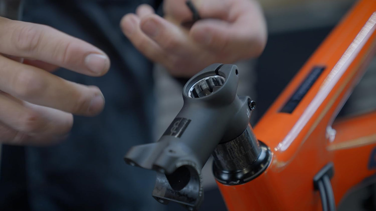 RoadForce II Potence de guidon | Pour tous les types de vélos avec guidon de Ø 31,8 mm | Tuyau de fourche Ø 28,6 mm | Léger et durable | BHS-08