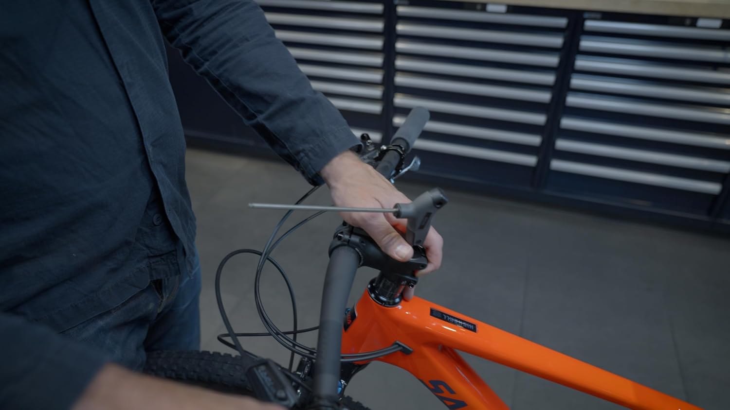RoadForce II Potence de guidon | Pour tous les types de vélos avec guidon de Ø 31,8 mm | Tuyau de fourche Ø 28,6 mm | Léger et durable | BHS-08