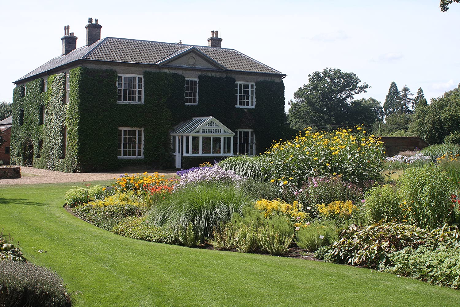 Monty Don: The Secret History Of The British Garden