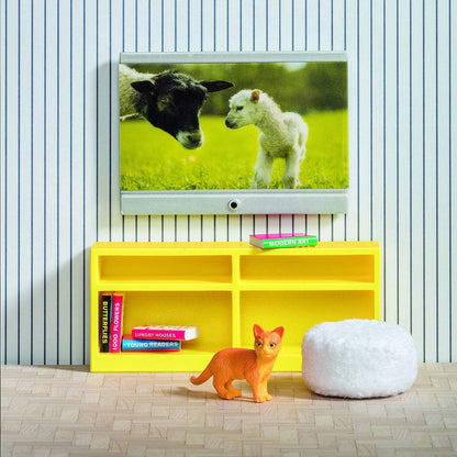 LUNDBY Poppenhuis Meubels — Woonkamer TV Set + Boekenkast — Poppenhuis Accessoires — 11 stuks voor 11 cm Mini Poppen, — Leeftijd 4+, 1:18
