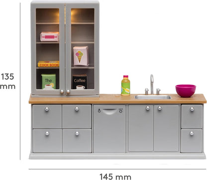 LUNDBY Dolls House Furniture Kitchen Sink Cupboard Drawers – Doll House Accessories LED Lights in Cabinet – 8-pieces – for 11 cm Mini Dolls – Age 4+, 1 :18