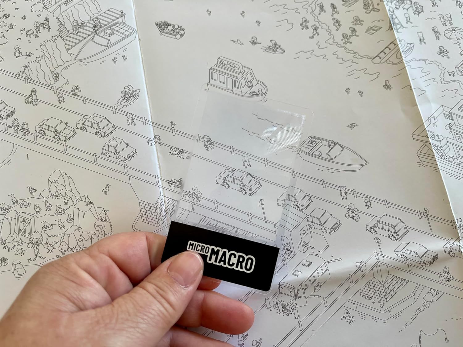 MicroMacro: Crime City – Showdown | Murder Mystery and Detective Game | 16 Search and Find Detective Cases | Cooperative Board Games for Teens and Adults | Ages 12+ | 1-4 Players | 15-45 min