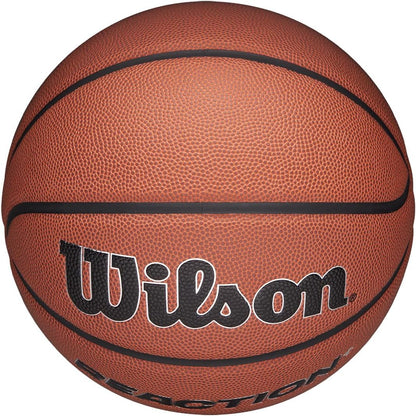 Wilson Pallone da Basket Reaction Plus, In Materiali Compositi Resistenti con Design a Canali Profondi, Marrone/Argento, Misura 5