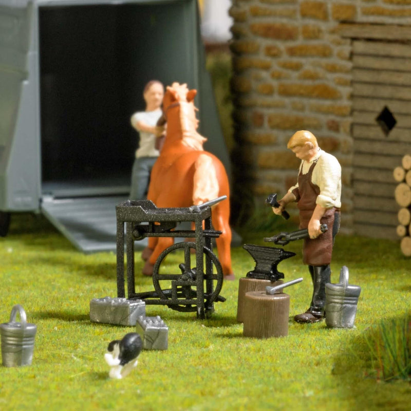 79856 H0 Action Set: Field Forge