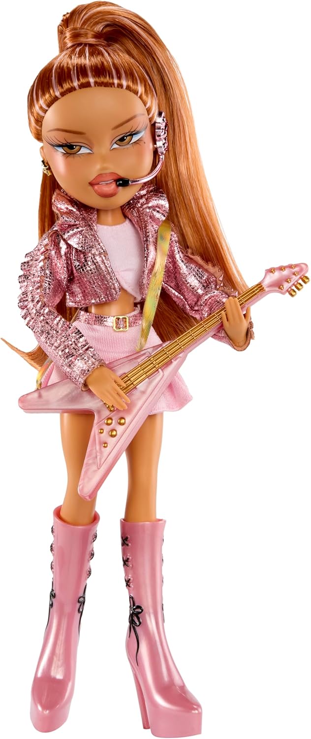 Bratz Pop Starz Yasmin - Muñeca de Moda con Encanto Coleccionable, Outfit y Accesorios Musicales