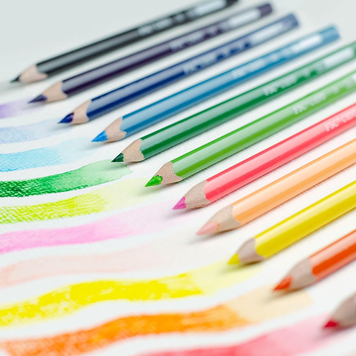 Kores - Acuariën: 12 waterkleurstiften voor kinderen, beginners en volwassenen met zachte vulling en in driehoekige vorm, school- en kunstbenodigdheden, set van 12 gesorteerde kleuren