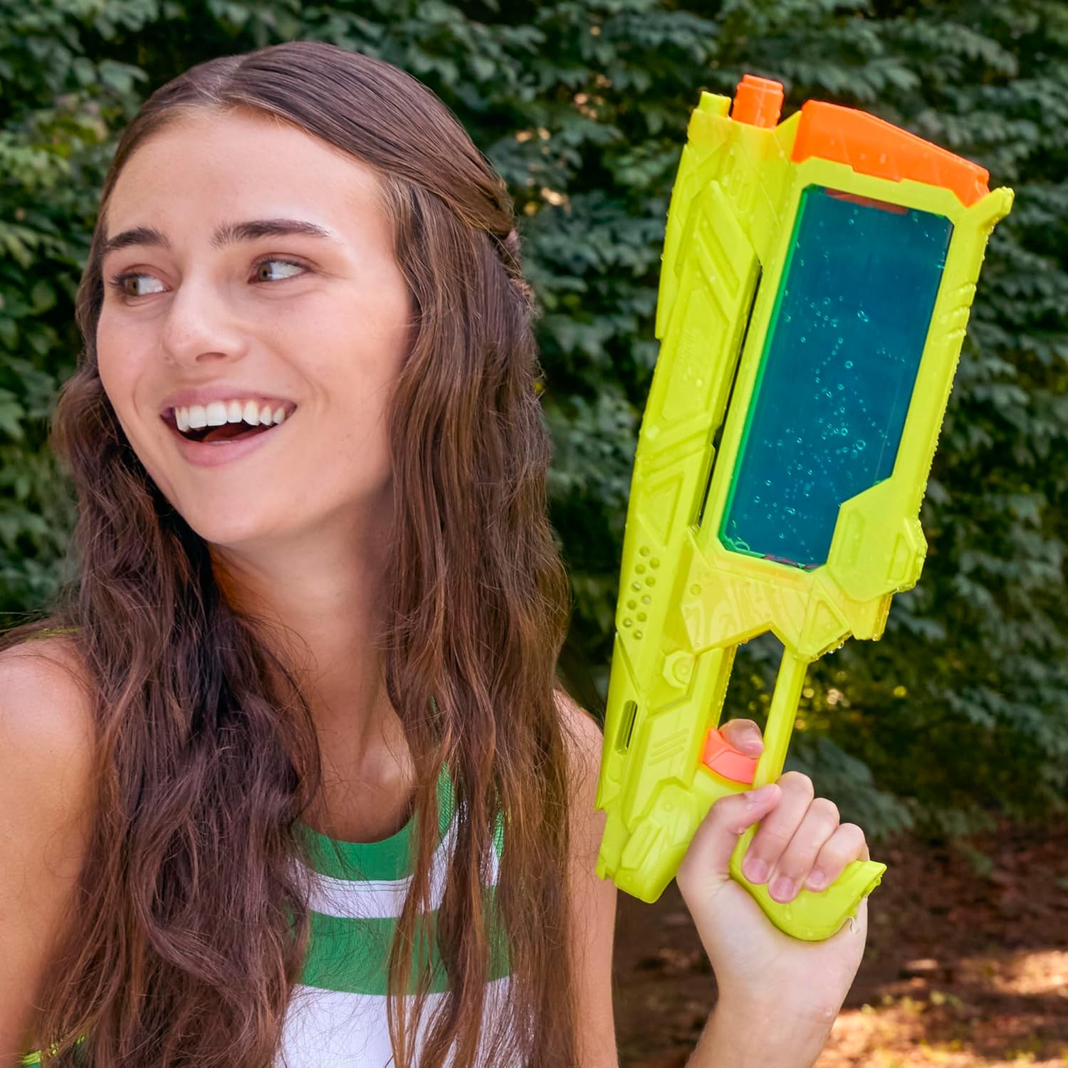 Nerf Super Soaker Dunk-Fill+ Water Blaster | Easy Instant Fill Tank, Just Dunk & Go | 358 Millilitre Tank | Water Toys for Ages 6+