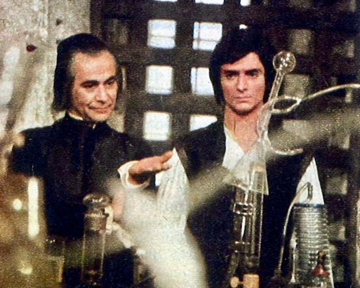 Das große Krimi-Archiv, Vol. 4 / 9 spannungsgeladene Krimi-Mehrteiler mit zahlreichen beliebten Fernsehstars!