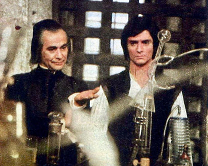 Das große Krimi-Archiv, Vol. 4 / 9 spannungsgeladene Krimi-Mehrteiler mit zahlreichen beliebten Fernsehstars!