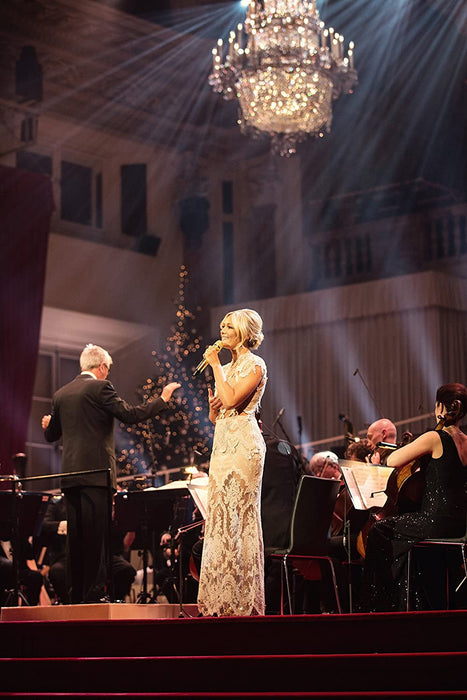 Helene Fischer - Weihnachten - Live aus der Hofburg Wien (DVD, mit dem Royal Philharmonic Orchestra