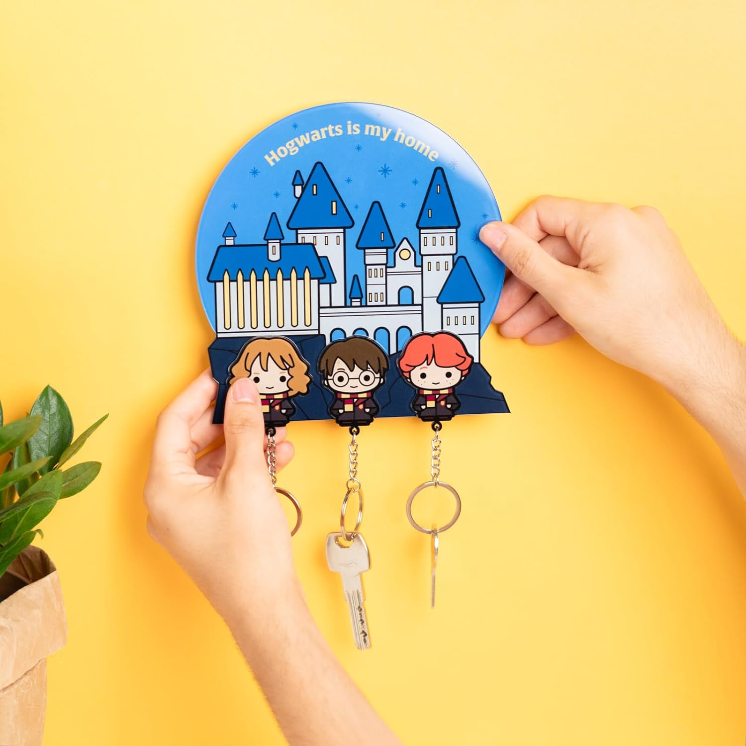 Grupo Erik | Porte-Clef Harry Potter avec 3 crochets | Porte-Clés Mural |Fans d’Harry Potter | Des cadeaux pour femme, homme et enfant sous Licence Officielle (16 x 16 cm