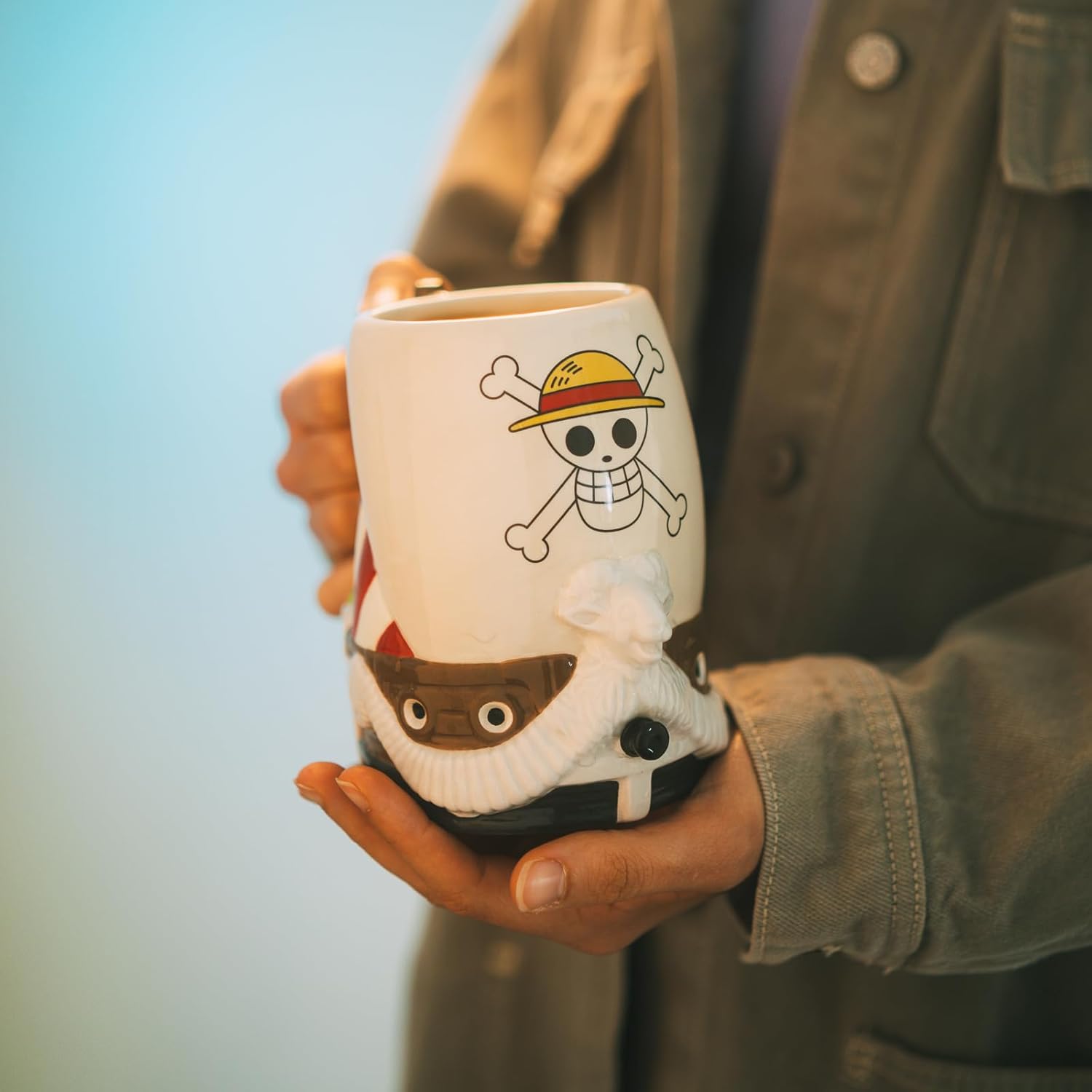 Grupo Erik 3D Tankard - One Piece Manga | 750 ml - 26.4 oz Large Mug, Beer Mug, Cool Mugs | Beer Gifts for Men & for Women, Going Merry One Piece Gifts for Friends, Netflix