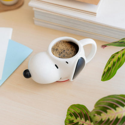 Grupo Erik Ceramic Mug - Snoopy Gifts For Dog Lovers | 15.2 oz - 450 ml Coffee Mug Tea, Cool Mugs and Cups | Peanuts Snoopy Merchandise, Friend Gifts Under 15 Pounds