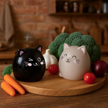 Legami - Ceramic Salt and Pepper Set in Ceranica, Kitty Theme, Hand-Decorated