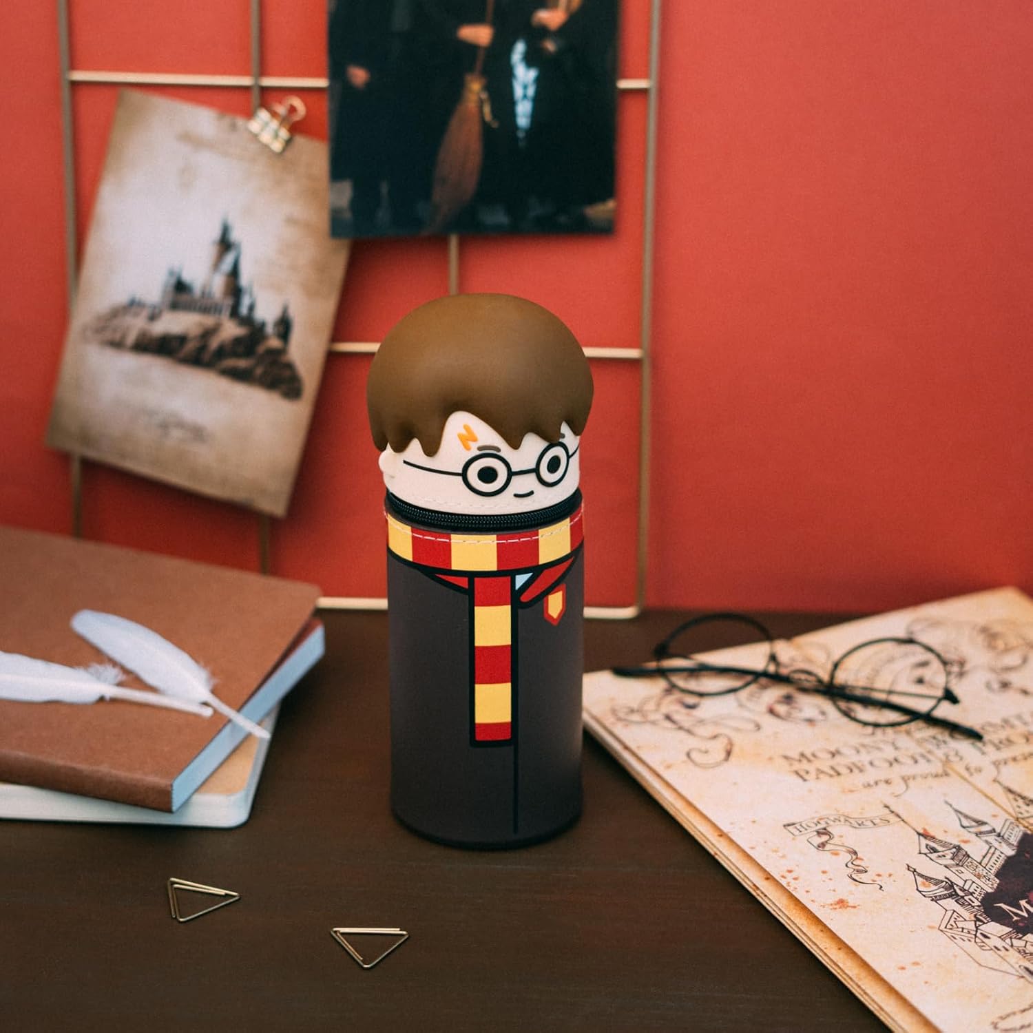 Grupo Erik Astuccio Harry Potter 3D - Astuccio Scuola Piccolo in Morbido Silicone, Portapenne da Scrivania 2 in 1 | Back to School: Cancelleria Bambino e Bambina, Harry Potter Gadget (7 x 18 cm