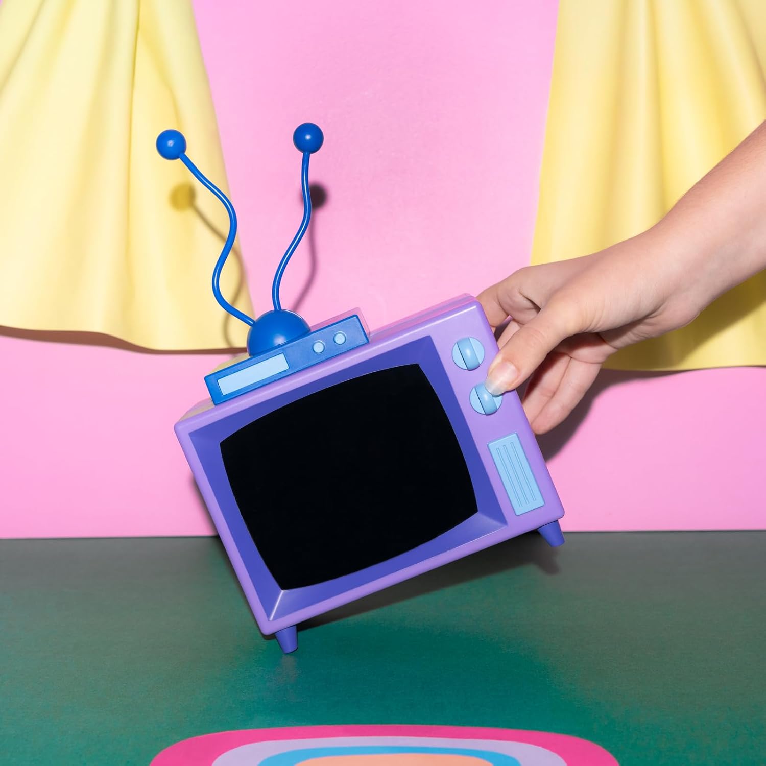 Grupo Erik Battery Lamp - The Simpsons Gifts | Desk Lamp Table, Mood Light, Gaming Light | The Simpsons Figures - TV with Bendable Antennas, Cool Room Decor