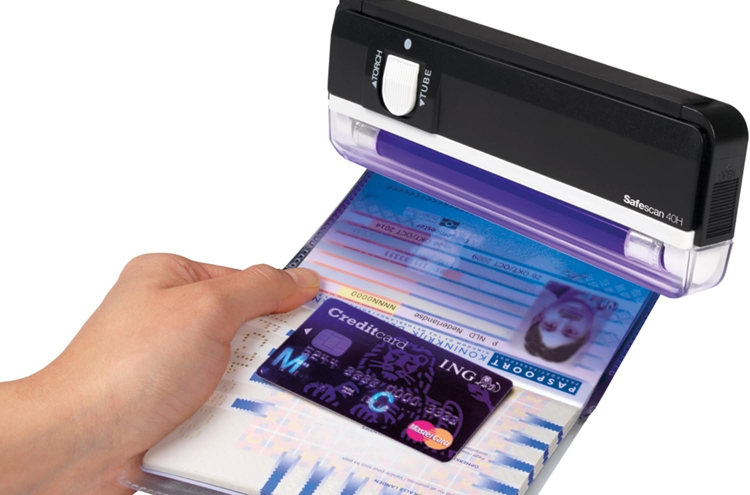 Safescan 40H Portable Counterfeit Money Detector that checks banknotes, credit cards and ID's - UV Money Checker For New Notes - Fake Money Note Checker with UV Light - UV Light Money Checker Machine