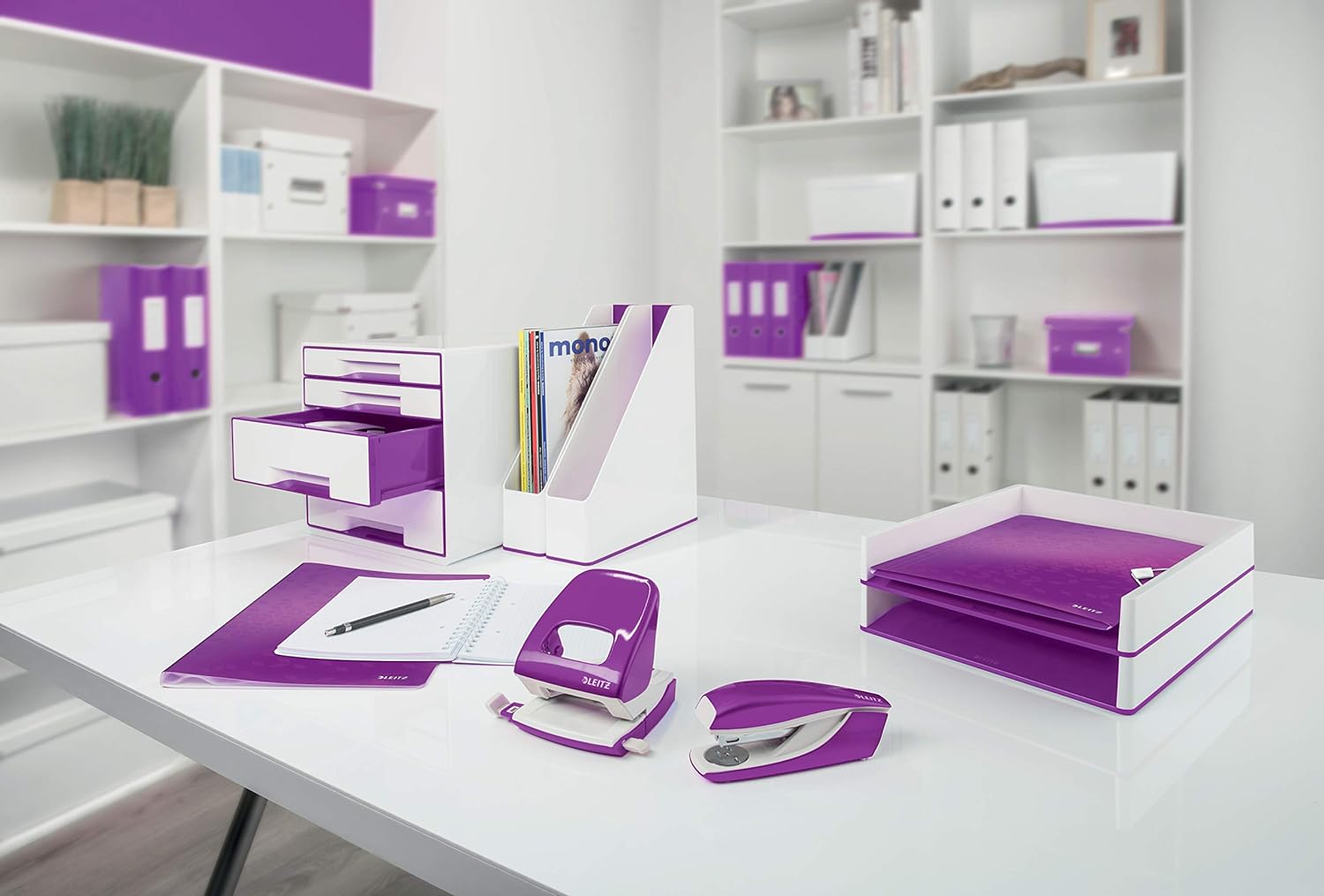 Leitz Stapler, 30 Sheet Capacity, Ergonomic Metal Body, includes Staples, WOW Range, 55021062 - Purple