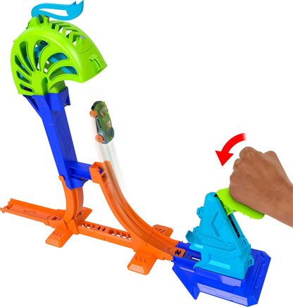 Hot Wheels Toy Car & Track Set, Stunt Tracks Power Launch Champion with 1.5-Foot Jump with Catch Cage, Speed Snap Track Compatible, 1:64 Scale Vehicle, JHK75