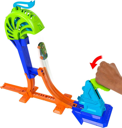 Hot Wheels Toy Car & Track Set, Stunt Tracks Power Launch Champion with 1.5-Foot Jump with Catch Cage, Speed Snap Track Compatible, 1:64 Scale Vehicle, JHK75
