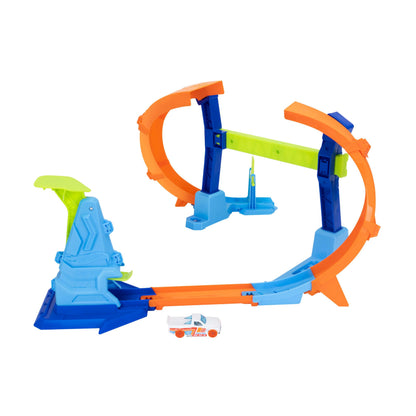 Hot Wheels Toy Car Track Set, Flip & Jump Through the Corkscrew Loop with a 1:64 Scale Toy Car, Speed Snap Track & Adapters, Compresses for Storage, JLM91