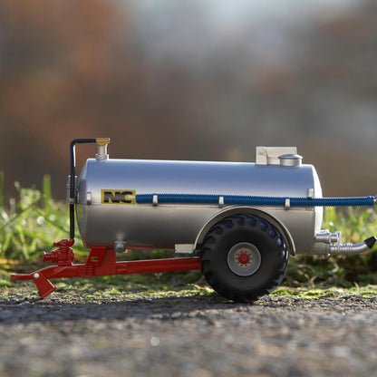 Britains 1:32 NC Slurry Tanker (Fieldside) Silver Toy, Collectable Farm Toy, Tractor Toy Accessory Compatible with 1:32 Scale Farm Toys, Suitable for Collectors & Children from 3 Years
