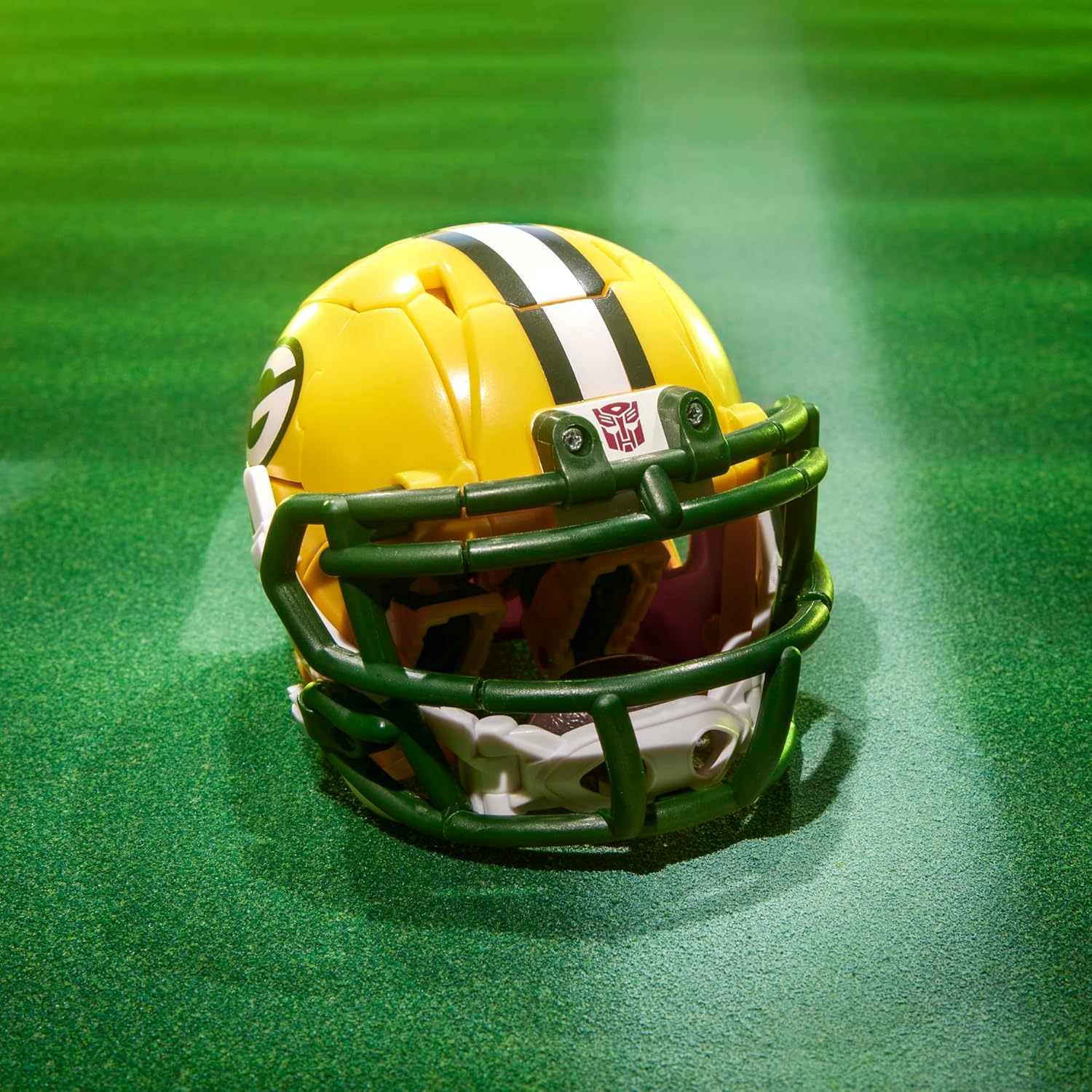 Transformers NFL Green Bay Packers Tundra Prime Action Figure