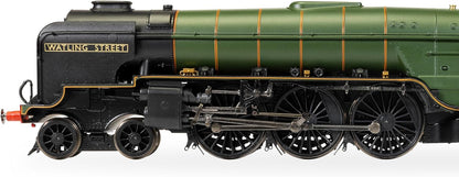 Hornby R30394 BR Late Thompson Cl A2-3 Watling Street No 60521 Steam Locomotive Era 5 Model Train Engine