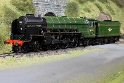 Hornby R30394 BR Late Thompson Cl A2-3 Watling Street No 60521 Steam Locomotive Era 5 Model Train Engine