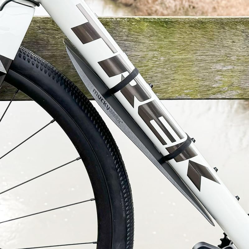 Mucky Nutz, Gut Fender