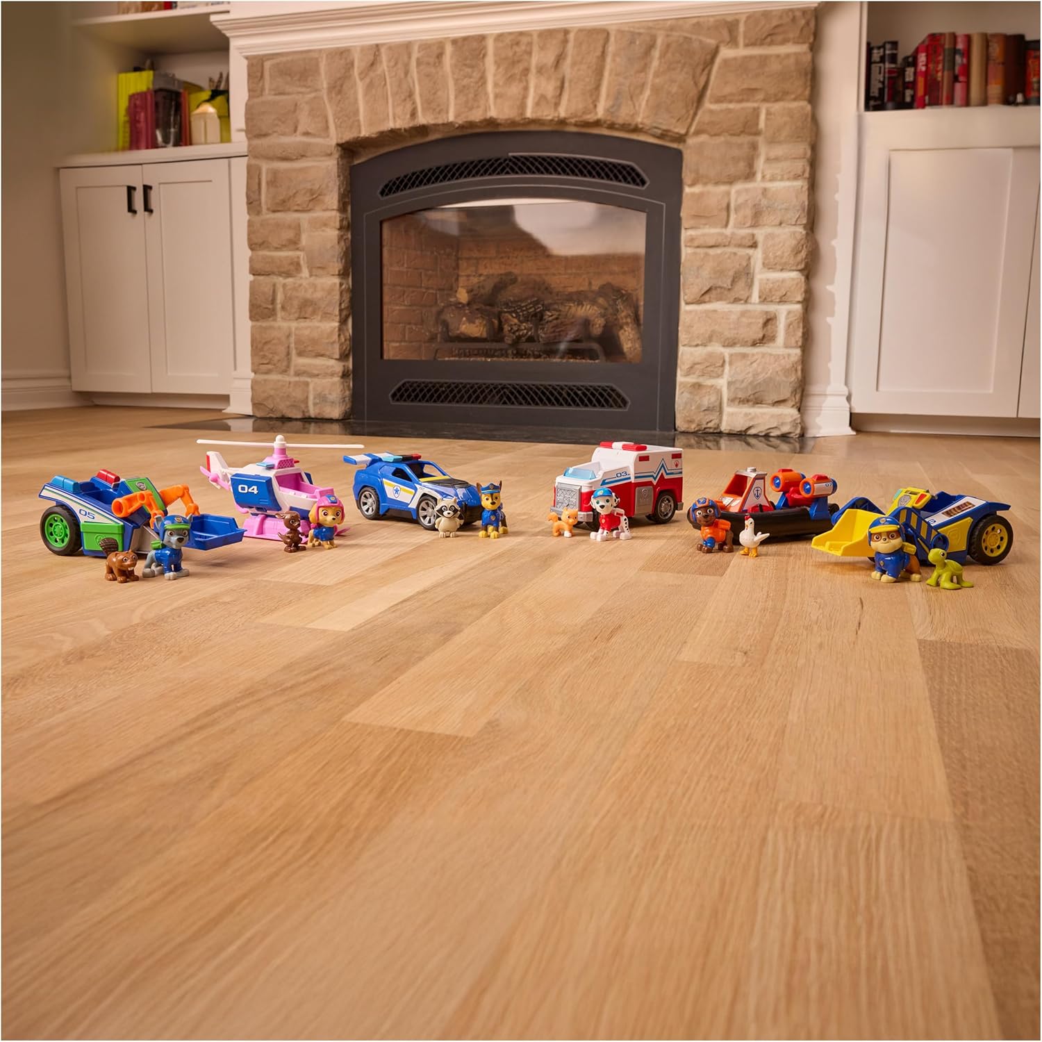 Paw Patrol: Search & Rescue, Marshall Rescue Responder Vehicle with 2 Figures, Toy Truck with Pull-Back Action, Kids Toys for Boys and Girls Ages 3+