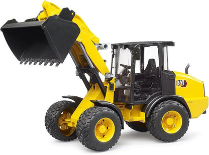 Bruder CAT Wheeled Loader – 1:16 Scale Construction Loader, Working Bucket and Steering, Opening Cab Doors, Durable Play Vehicle; Compatible with bWorld Accessories; Ages 3+