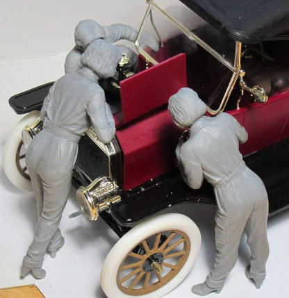 ICM ICM24009 1:24-American Mechanics (1910's) 3 Figs