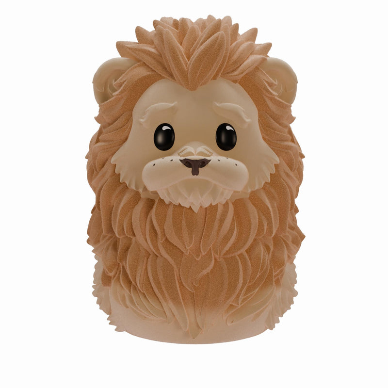 TUBBZ Sammlerausgabe: Wicked for Good – Cowardly Lion Cosplaying Gummiente Vinylfigur – Offizielle Sammelfigur für Fans von Wicked
