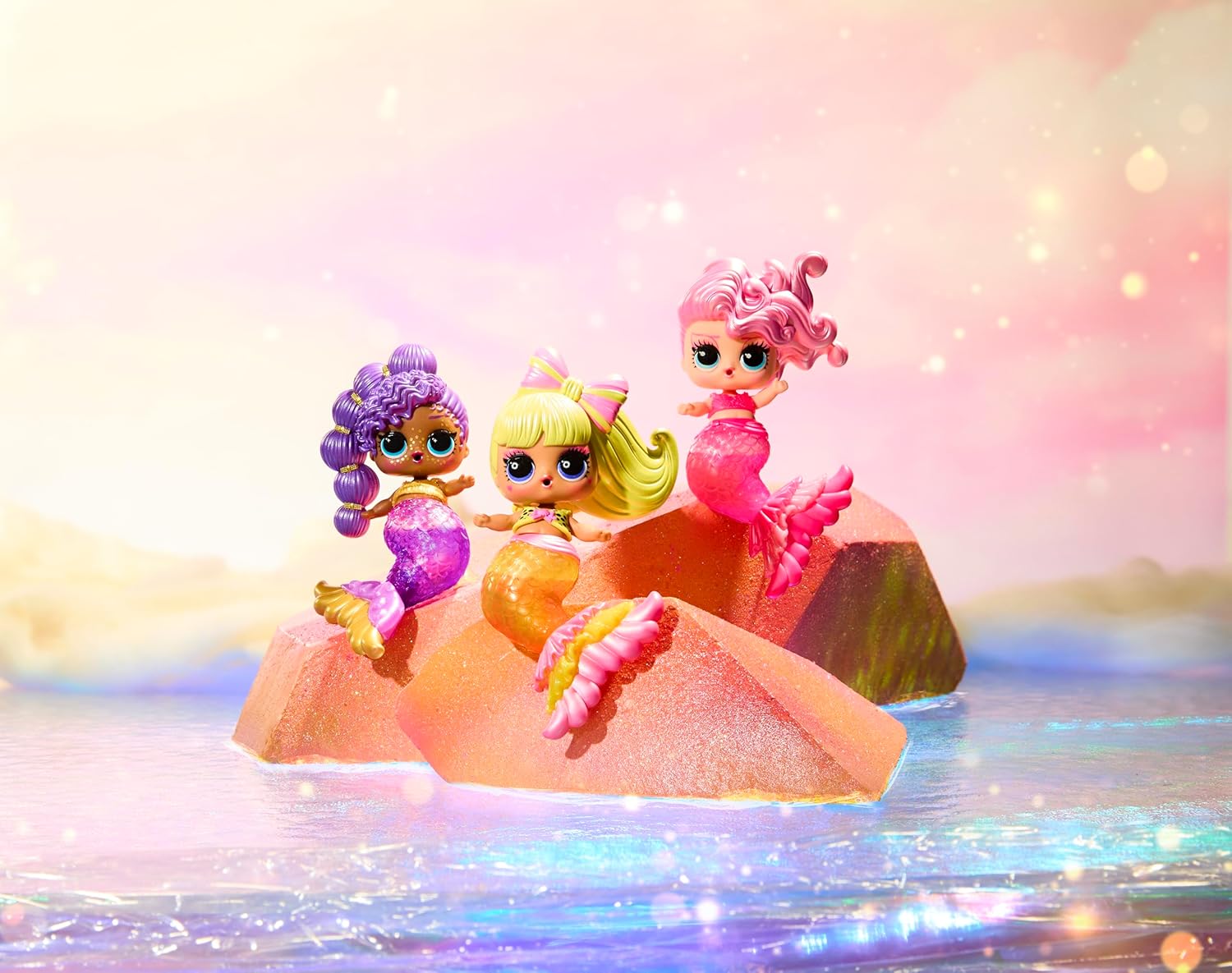 L.O.L. Surprise! Mermaids Makeover Magic Tots – DIY Draagbare Lipgloss voor Jou en Je Pop, Mix en Maak Make-up, Leuk Waterplezier, 6 Popjes om te Verzamelen – Geschikt voor Kinderen van 4+ Jaar