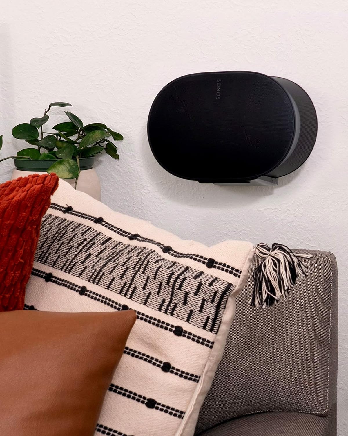 Sanus Tilt And Swivel Wall Mount For Sonos Era 300 – Single