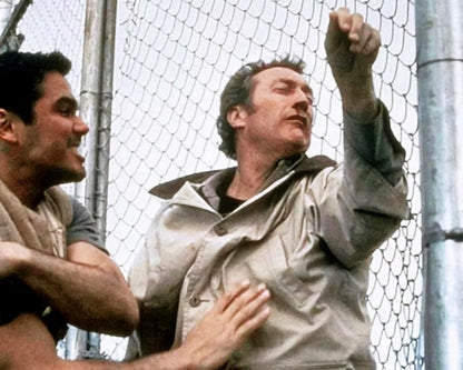 Gejagt und in Ketten gelegt (Dogboys) / Spannendes Gefängnisdrama mit Starbesetzung (Pidax Film-Klassiker