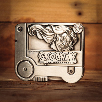 FaNaTtik Fallout Grognak the Barbarian Holotape Metal Replica - Edizione Limitata Numerata da Collezione con Supporto