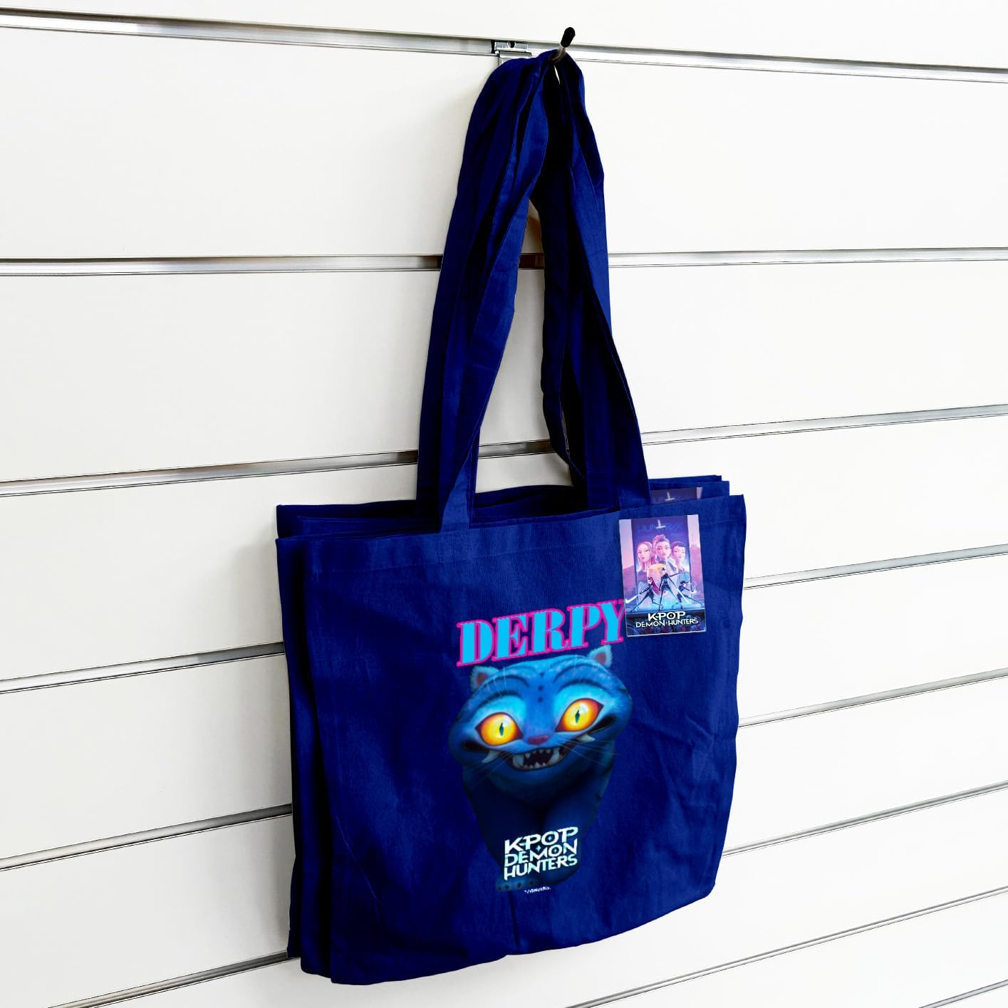 Pyramid International K-POP DEMON HUNTERS (DERPY) BLU NAVY TOTE BAG - Borsa tote ecologica riutilizzabile per shopping, lavoro o uso quotidiano