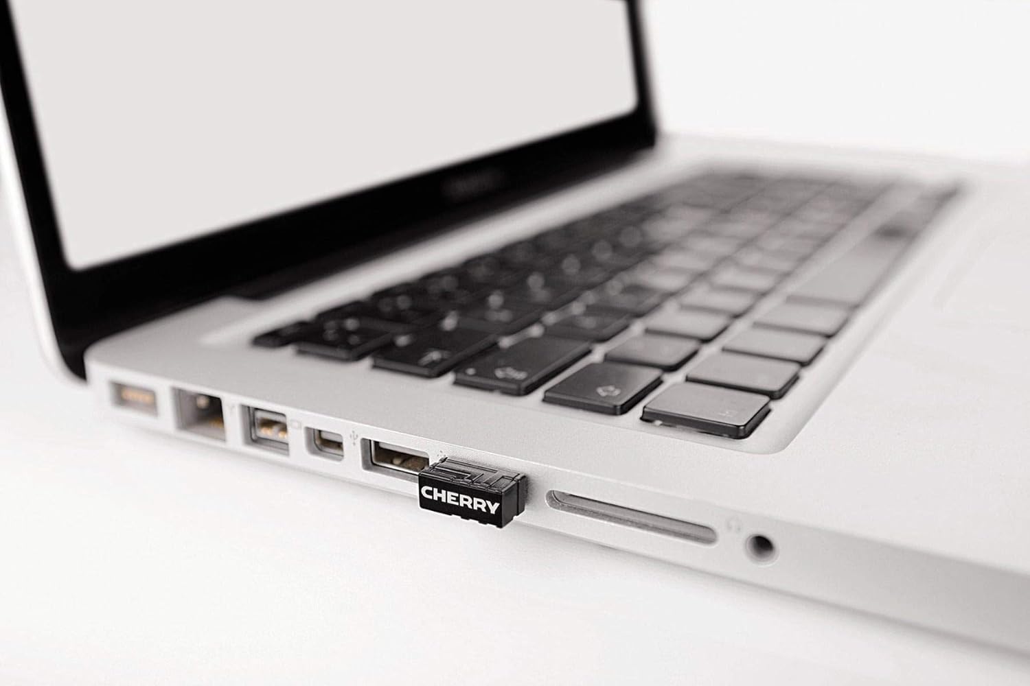 CHERRY MW 3000 Kabellose Ergonomische Rechtshändermaus, Nano-USB-Empfänger, 6-Tasten & Optischer Sensor, 2,4 GHz Funk-Verbindung, Gummierte Seiten, Schwarz