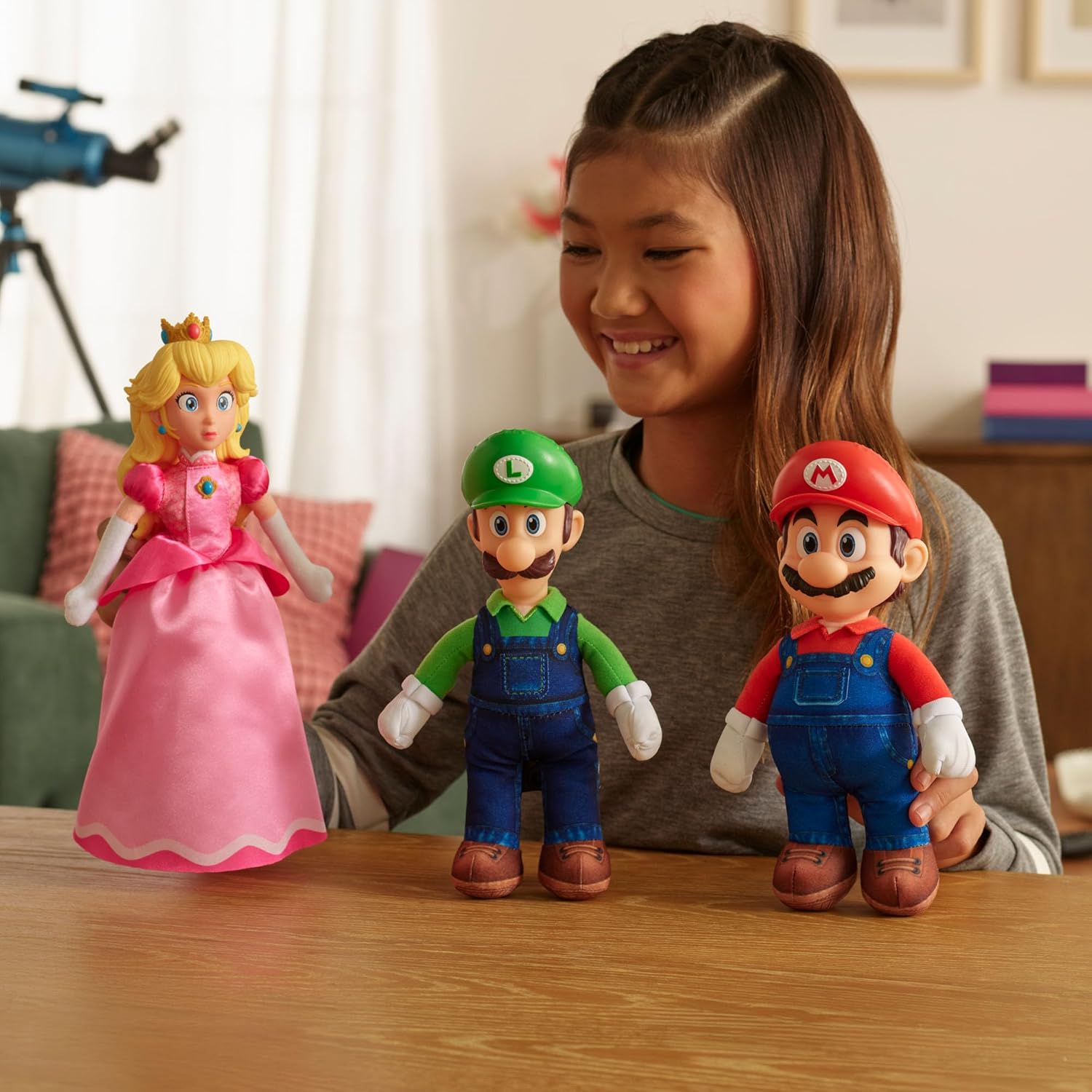 The Super Mario Galaxy Movie Luigi Jumbo Plush 9" / 23cm, Officially Licensed by Jakks Pacific, Plush with Sculpted Roto Head, Super Mario Collectible Plush, for 3+