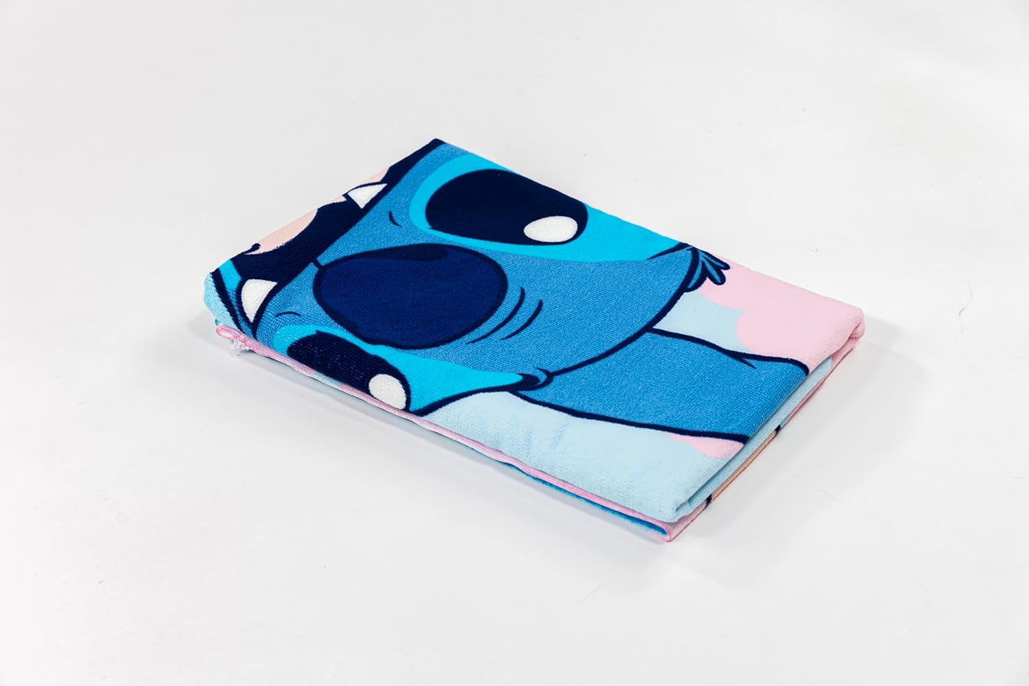 Stitch Beach Towel 70x140cm 100% Polyester