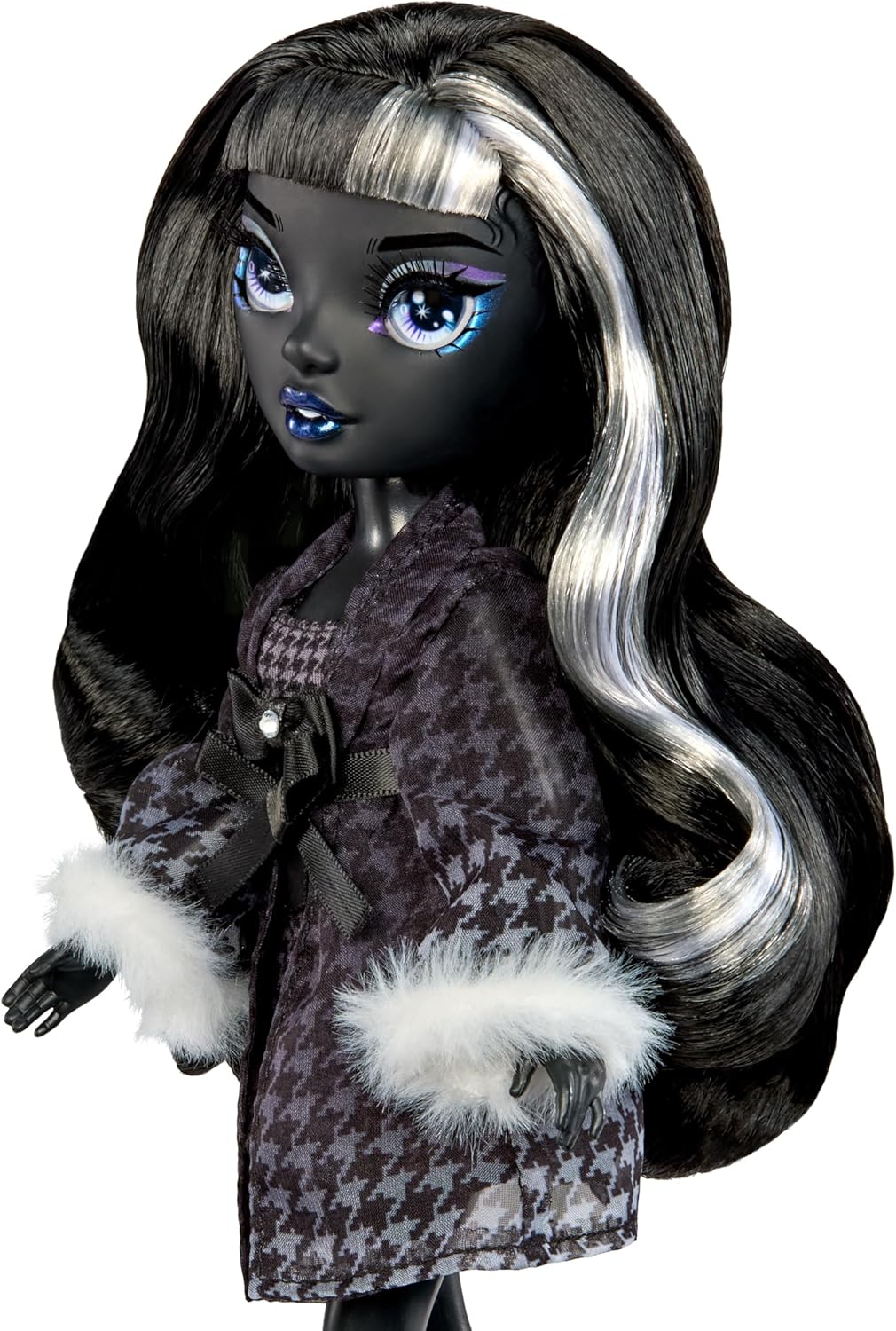 Rainbow High Shadow High Girl's Night - Shanelle Onyx - Greyscale 28cm Fashion Doll, Black Hair & Outfit with Accessories and Comb - For Collectors & Children Ages 6+