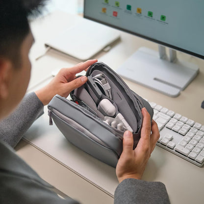 Orbitkey 2-in-1 Tech Accessoirezakje met afneembare slanke hoes - reiselektronica-organizer voor kabels, opladers, oordopjes, powerbank - compacte gadgettas en draagbare technische opbergtas (grafiet