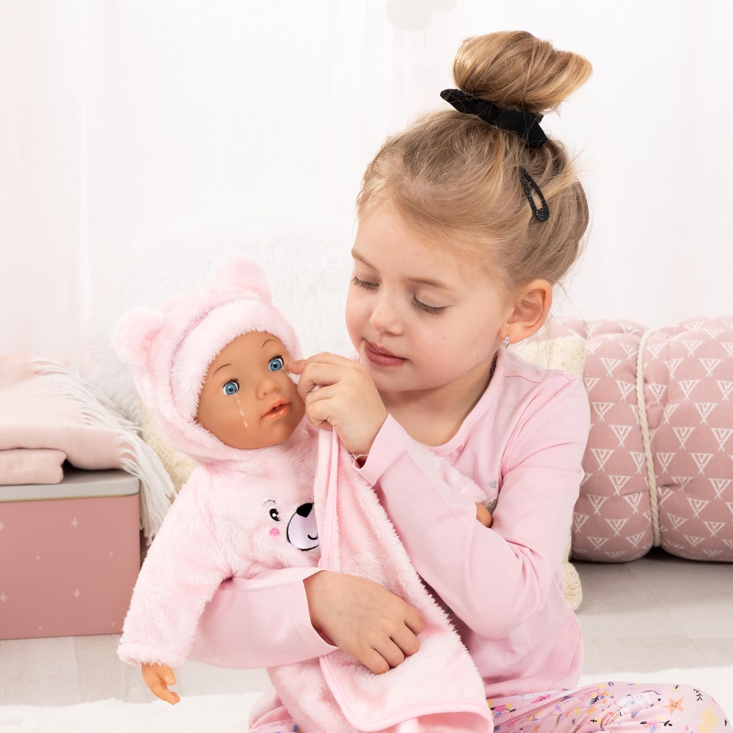 Bayer Design 94230AA Baby doll, cries real tears, with sleepy eyes, soft body, accessories, 42 cm - for boys and girls