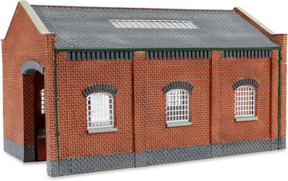 Hornby TT TT9020 Goods Shed - Red Brick Collection, Railway - Accessories - Resin Building, for ages +14 Years