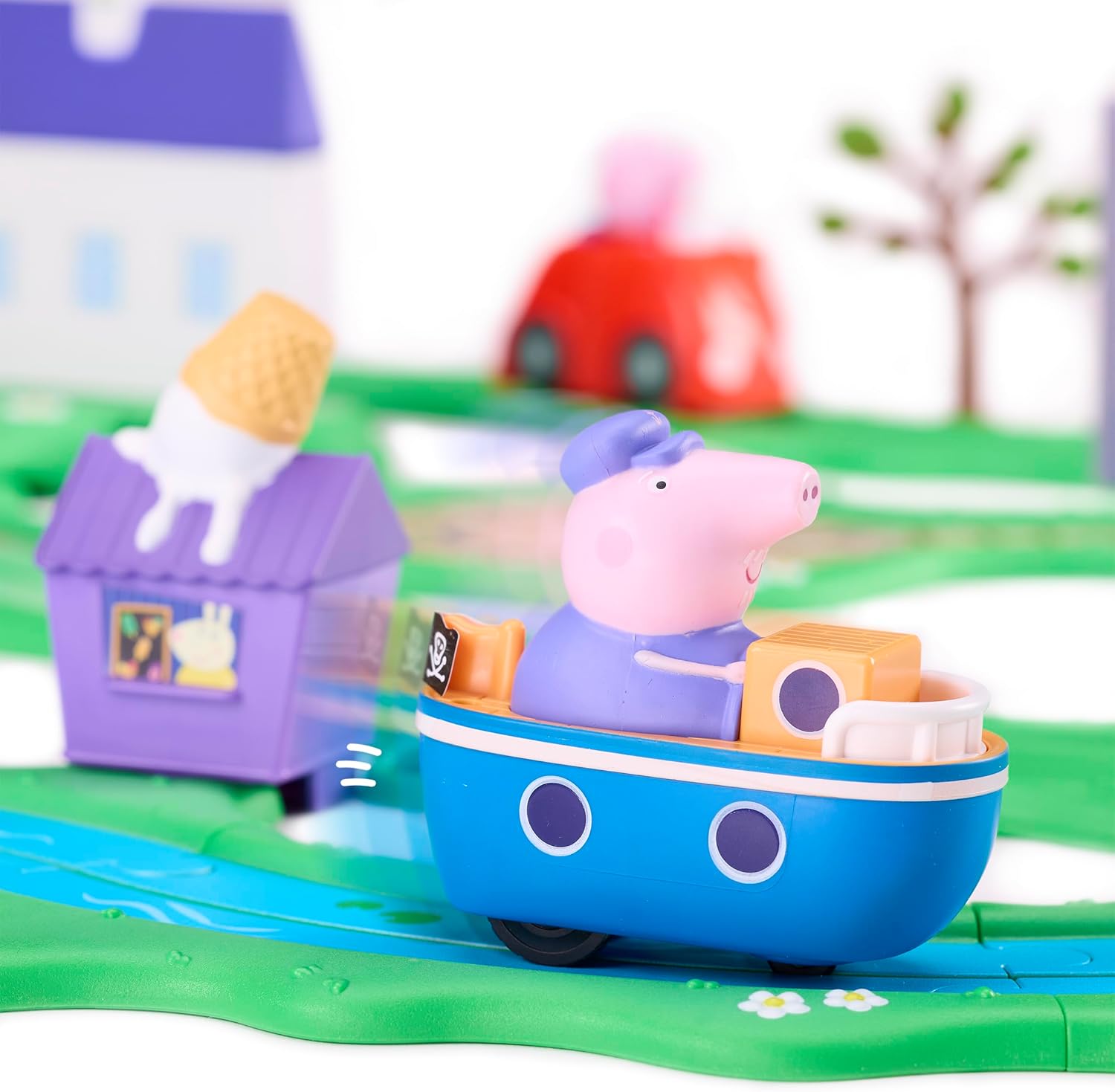 Peppa Pig Whizz Around Peppa’s Great Big World Set, Motorised Vehicles, Track Toys, Pre-school Toys