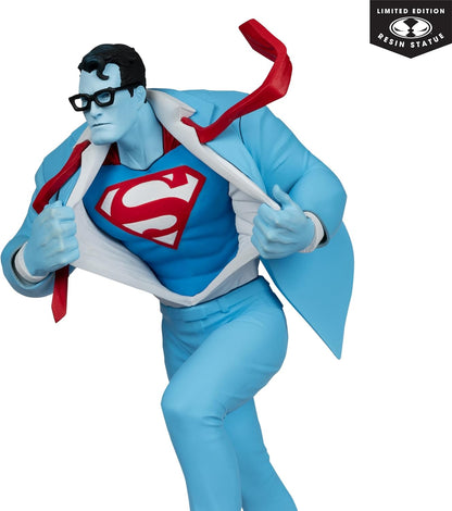 McFarlane Toys- DC Direct Superman by Clayton Henry (Superman Red and Blue) 1:10 Scale Resin Statue Limited Edition